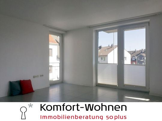 Sehr Helle Wohnung Mit Aufzug (WBS)! 2-Zimmer-Seniorenwohnung Mit ...